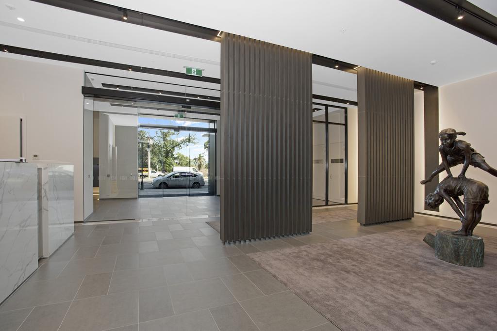 Apartament ☆ Heart Of St Kilda ☆ Infinity Pool+Parking+Wifi Melbourne Zewnętrze zdjęcie