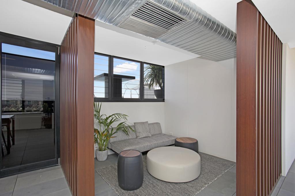 Apartament ☆ Heart Of St Kilda ☆ Infinity Pool+Parking+Wifi Melbourne Zewnętrze zdjęcie
