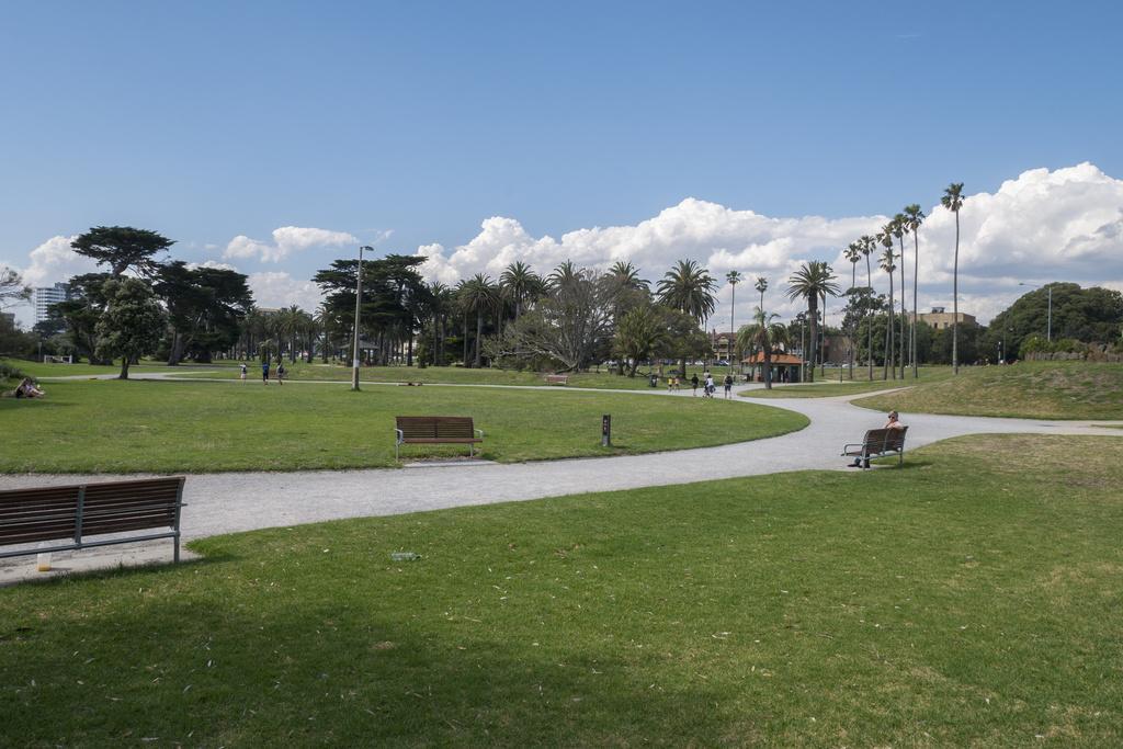 Apartament ☆ Heart Of St Kilda ☆ Infinity Pool+Parking+Wifi Melbourne Zewnętrze zdjęcie